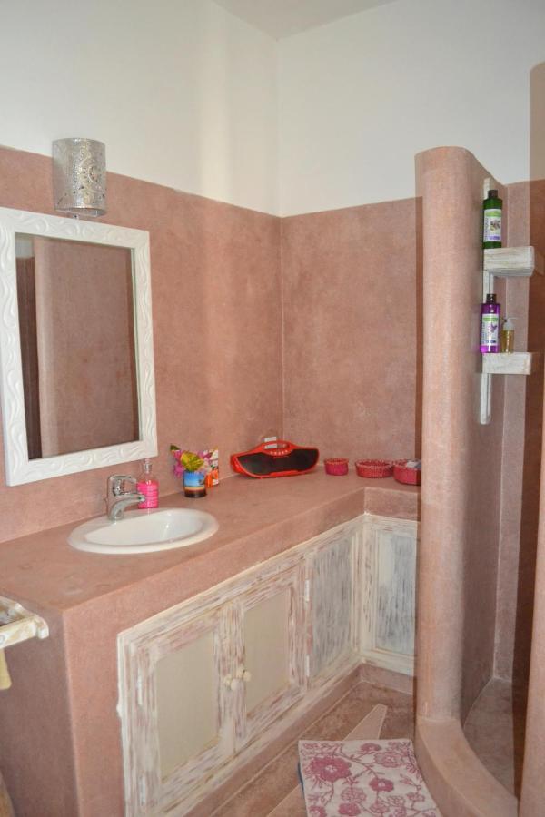 Bed and breakfast Kimya House, Watamu Extérieur photo