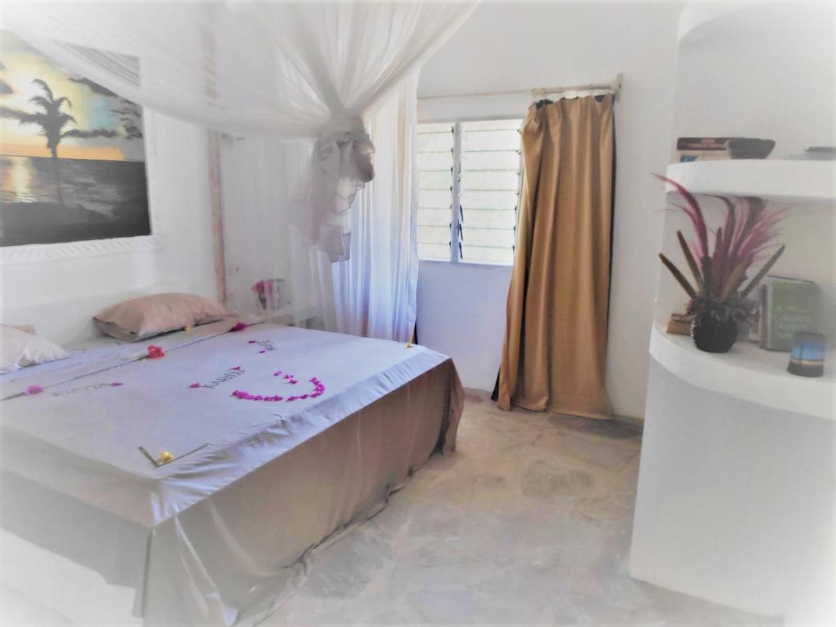 Bed and breakfast Kimya House, Watamu Extérieur photo