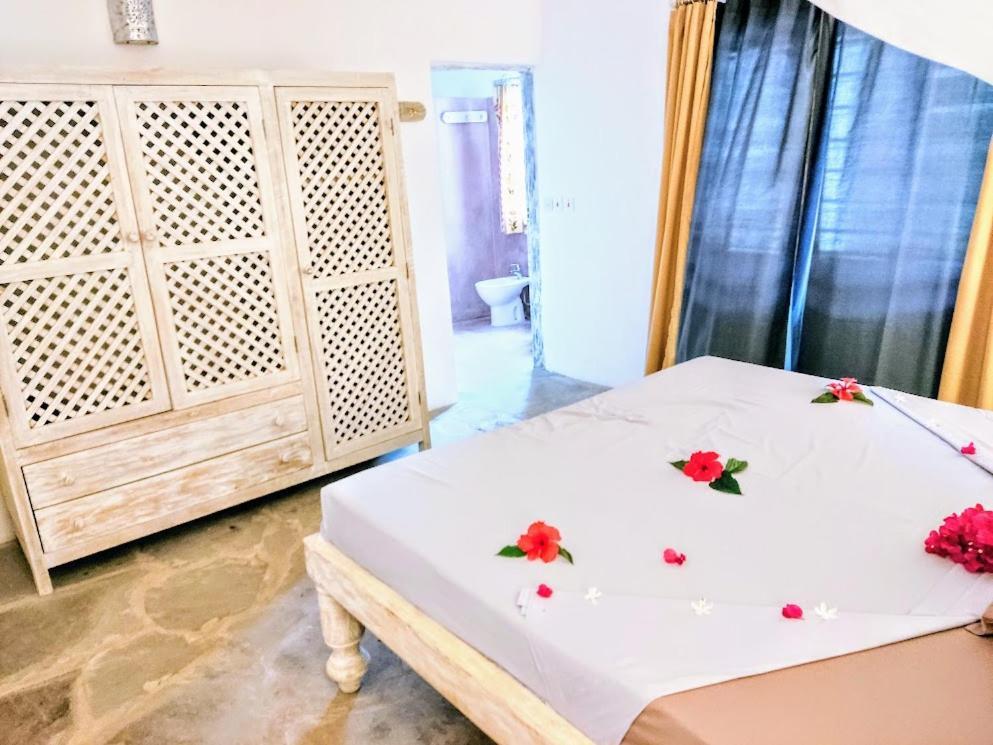 Bed and breakfast Kimya House, Watamu Extérieur photo